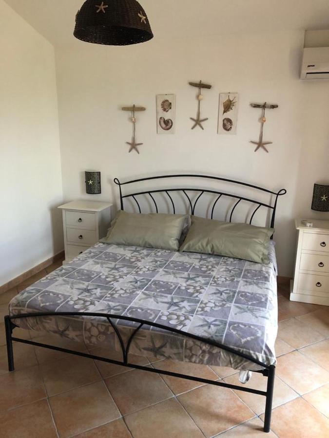 B&B Il Mirto Bianco San Giovanni Suèrgiu Exteriör bild
