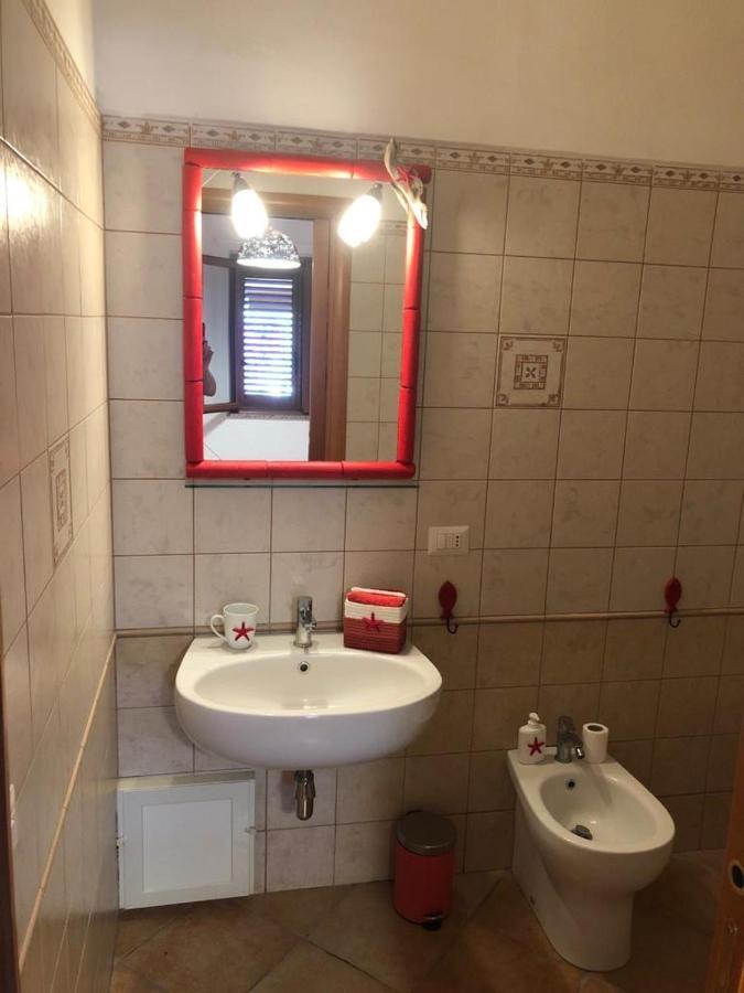B&B Il Mirto Bianco San Giovanni Suèrgiu Exteriör bild